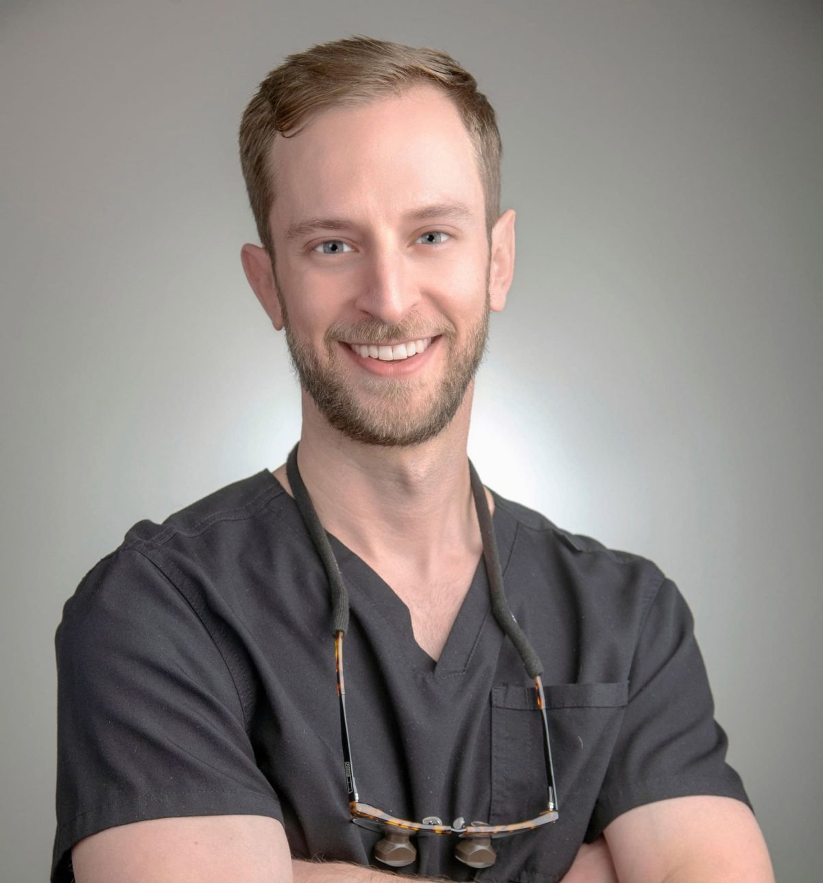 DR. MATTHEW D. FREEMAN